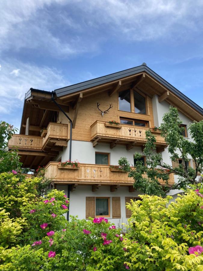 Bee Happy Haus Burboeck Flachau Exterior foto